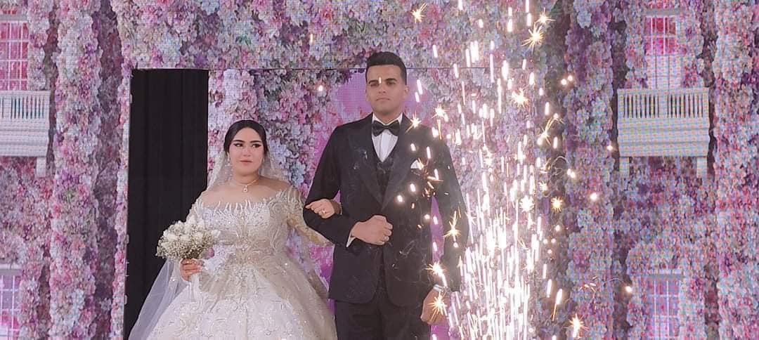 موقع فرحة يهنئ العروسين محمود والاء بمناسبة زفافهما السعيد
