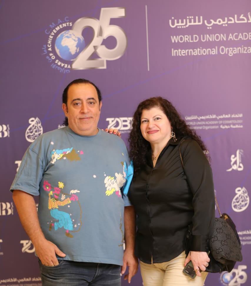 ميرنا عبده تدعم على عبيد على مشاركته ودعمه بالنجاح بالملتقي التجميلى التاسع فى دبى   
