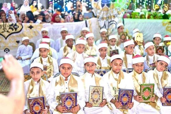 كوم امبو :إحتفالية جمعية تنمية المجتمع بالنجاجرة لتكريم حفظة القرآن الكريم