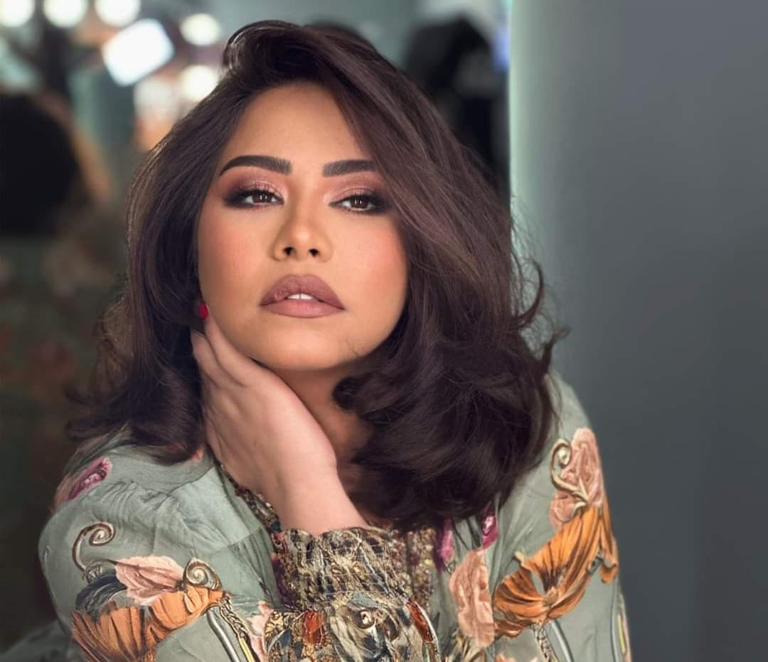 شيرين عبدالوهاب تستعيد بريقها وتعود بقوة لجمهورهابقناة واتساب ومنصات سوشيال
