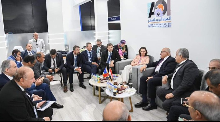بمعايير مصرية - فرنسية. قبول أول دفعة بمدرسة الهيئة العربية للتصنيع للتكنولوجيا التطبيقية في مجال صناعة 