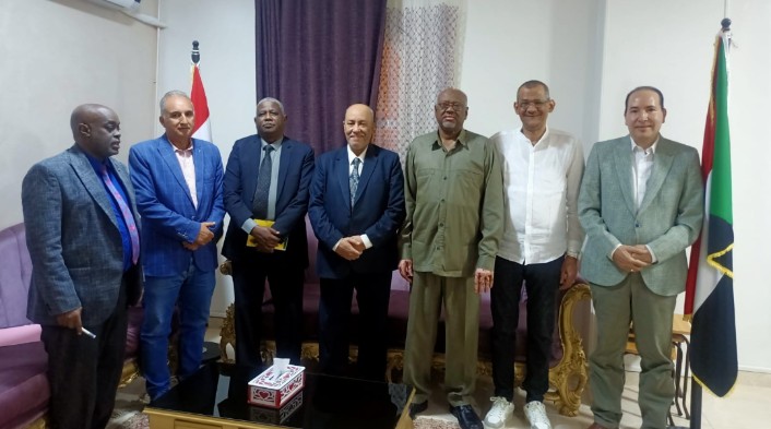 القنصل السوداني بأسوان  يرحب بالمشاركة في مؤتمر ومعرض أسوان "توشكی -الزراعي "