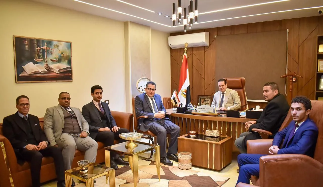 تفاصيل زيارة النقيب جمال شمس لشركة التميز 