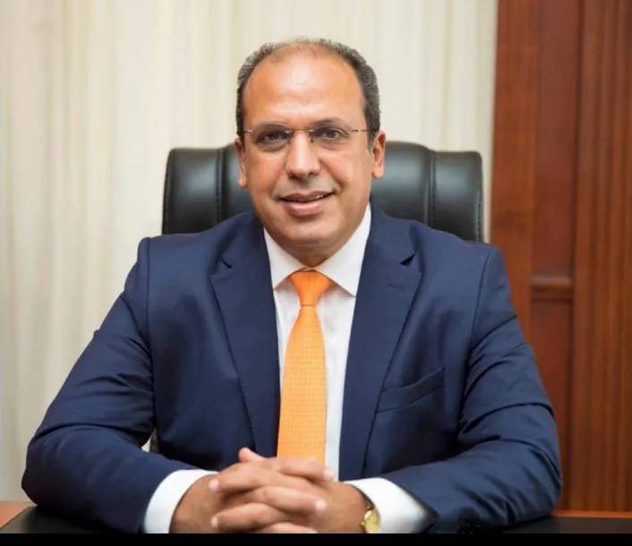 د. محمد لطفي رئيس الجامعه البريطانيه في مصر