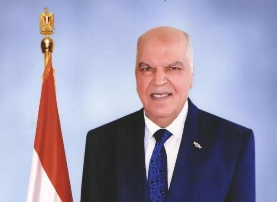 خلف الزناتى...... نقيب المعلمين ورئيس اتحاد المعلمين العرب 