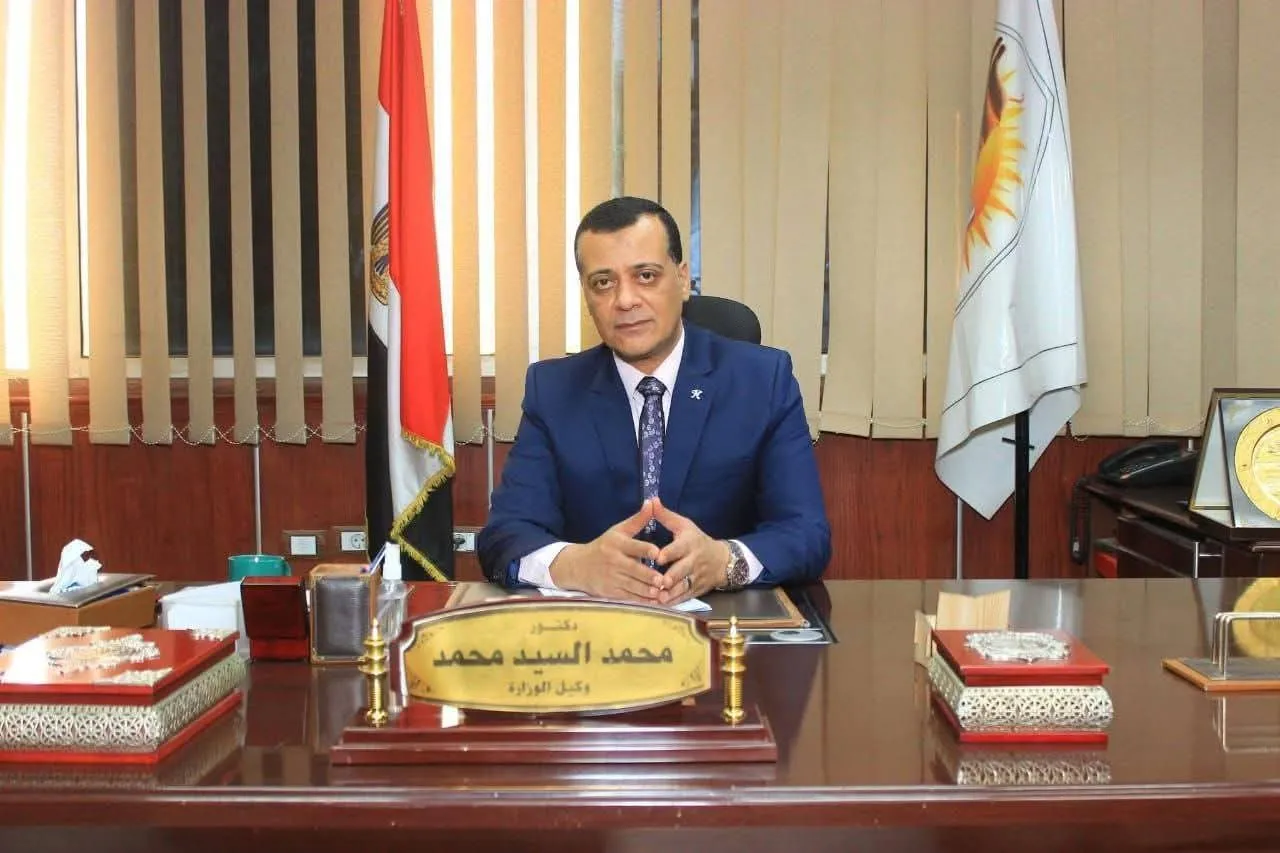 د. محمد السيد وكيل وزاره التربيه والتعليم بسوهاج 