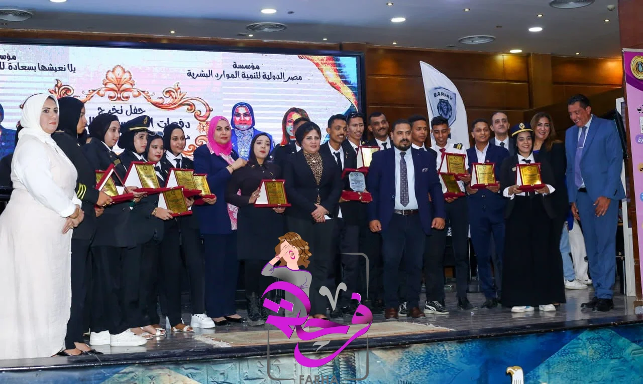 صورة 7 - احتفالية علمية بمركز التعليم المدني لتخريج باحثي الماجستير والدكتوراه في الصحة النفسية