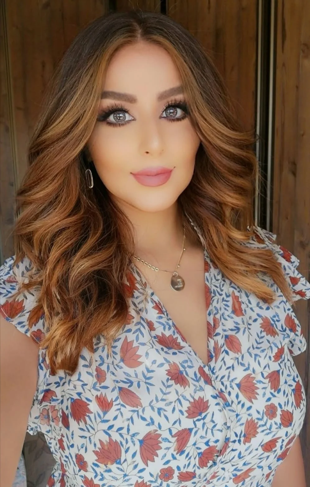 صورة 4 - مسيرة الفنانة والإعلامية هاجر شاهين من المنصات إلى العالمية