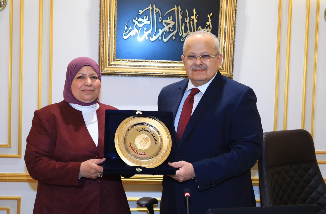 صدور قرار جمهوري بتعيين الدكتورة فاطمة عابد عميدة لكلية التمريض بجامعة القاهرة  