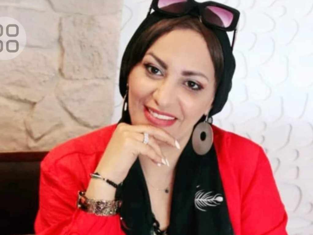 الاعلامية سناء بدير تهنئ الاعلامية سماح حسنين بعيد ميلادها