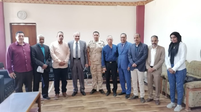 القائم بأعمال رئيس جامعة أسوان يهنئ اشرف أمام بتعيينه نائبا  لرئيس الجامعة لخدمة المجتمع وتنمية البيئة 