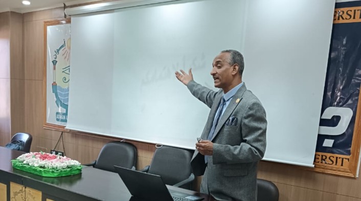 مركز ضمان الجودة ينظم ندوة بعنوان "الخطة الإستراتيجيه المحدثة لجامعة أسوان 2024-2028"
