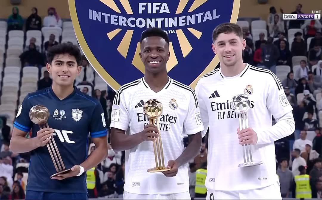 ريال مدريد  يكتب فصلآ جديدآ فى كتاب  البطولات