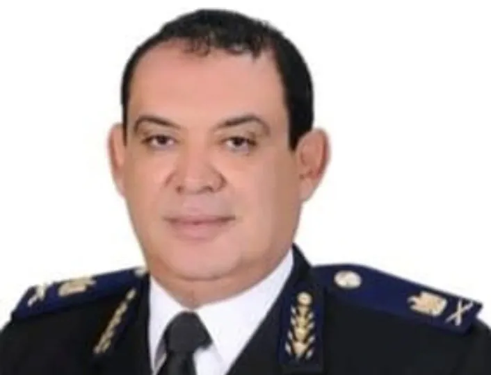  اللواء أحمد هشام الخبير المرورى 