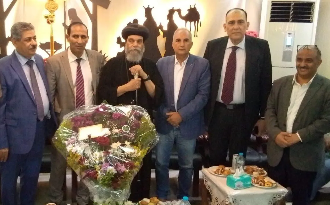 وفد حزب تحيا مصر بأسوان يزور الكنائس لتهنئة الإخوة  المسيحيين بعيد القيامة المجيد
