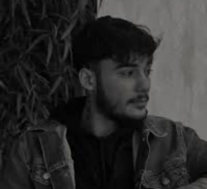 يلماز عثمان صانع محتوى 