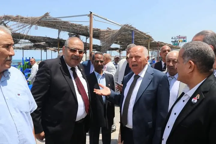 جانب من المتابعه 