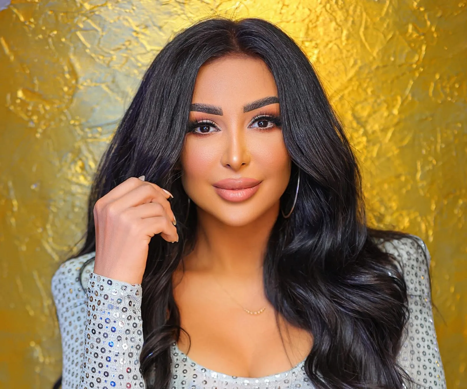 شاهيناز