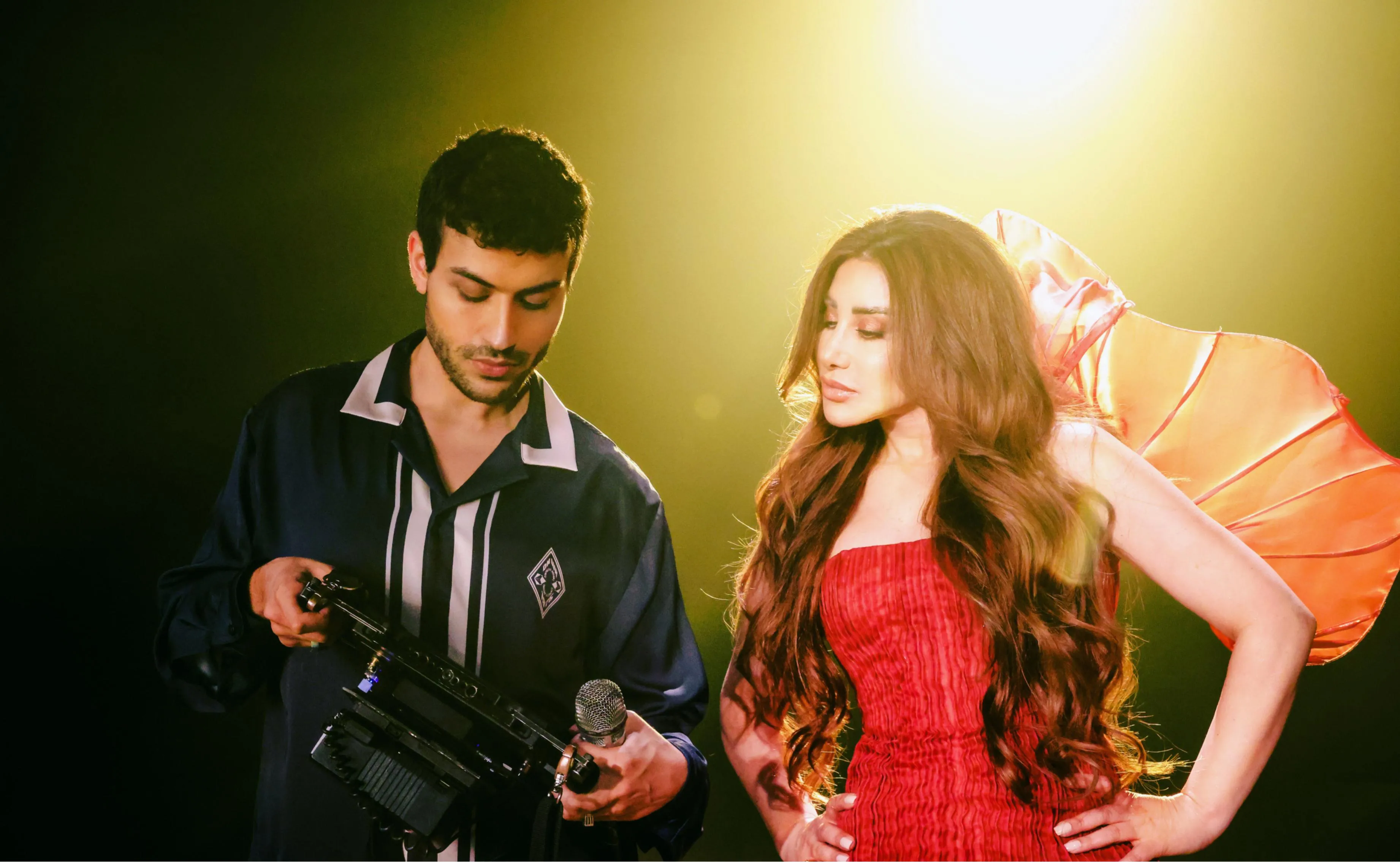 الفنانة إيمان منصور والمخرج دان حداد 