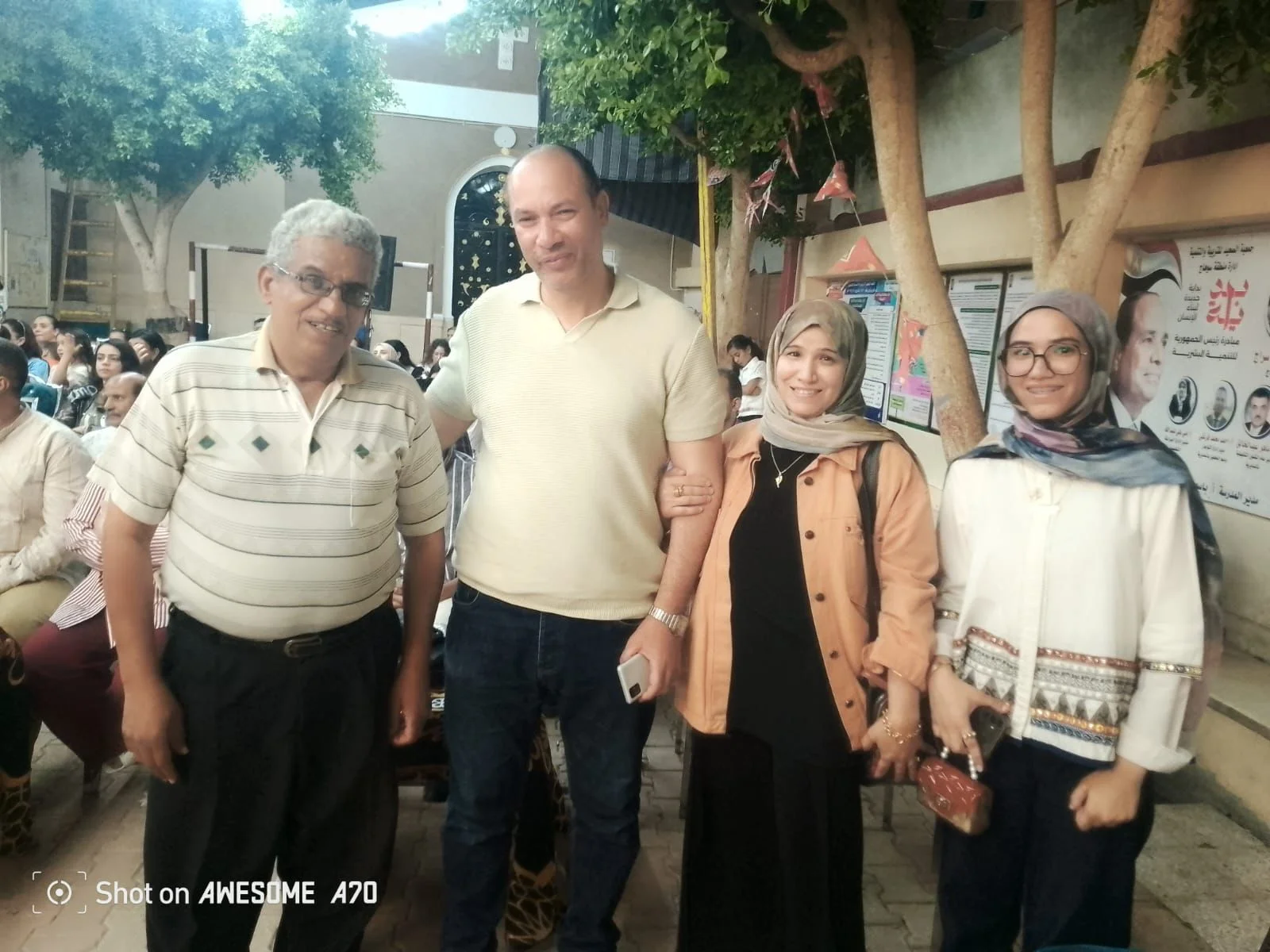 صورة 7 - الأقباط الكاثوليك بالمراغة تحتفي بخريجي الصف السادس وتختتم أنشطتها التربوية